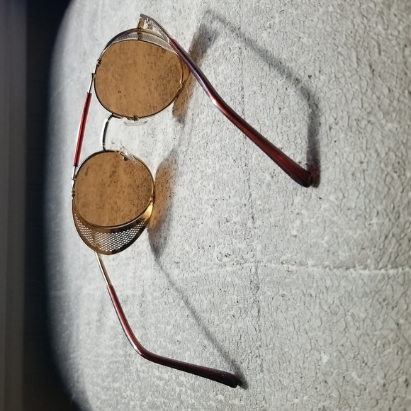 Vanlinker • Sunglasses | OS - Picture 5 of 11